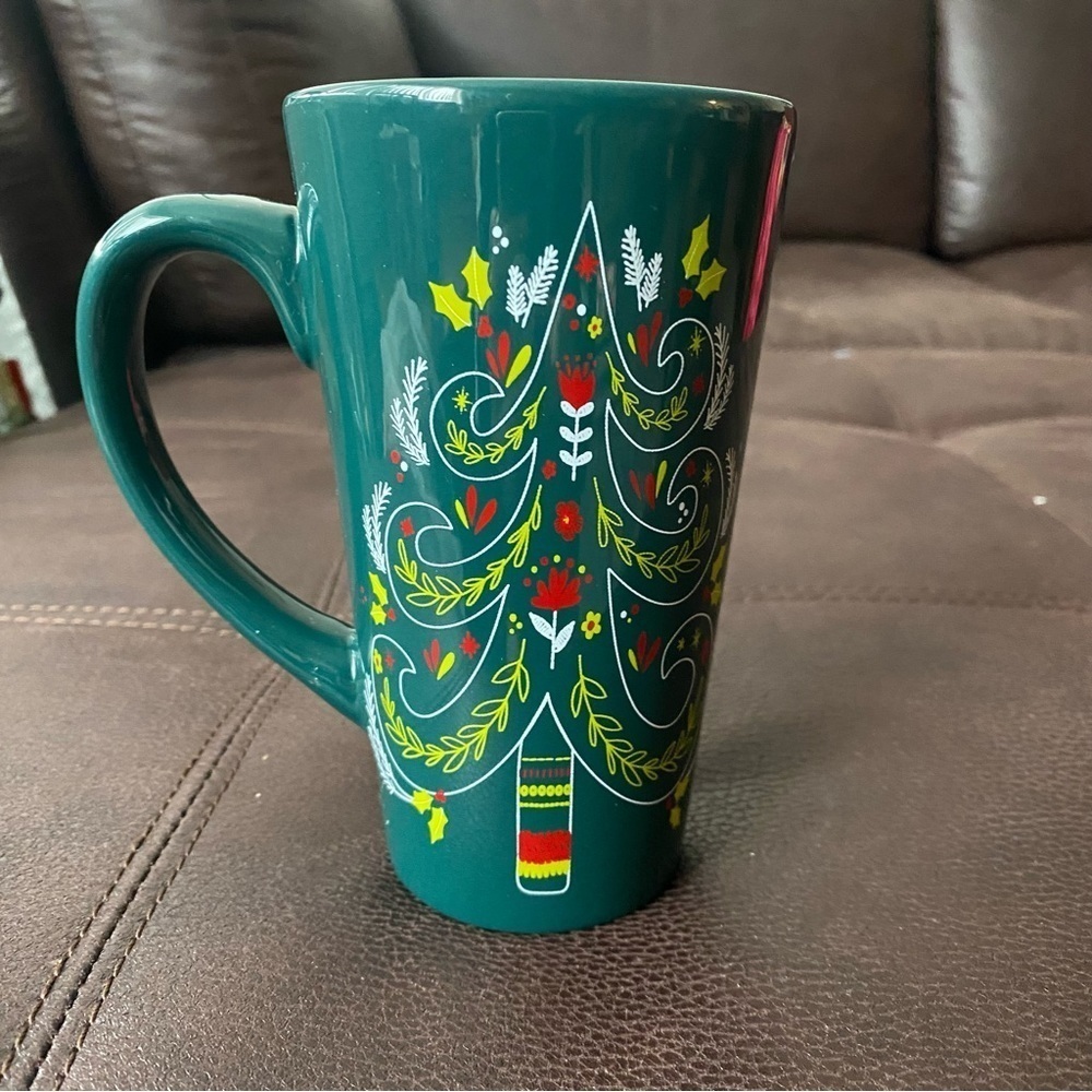 Holiday Home Christmas Tree Green Mug